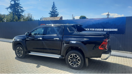 Tonneau Cover installed on Toyota Hilux 2021