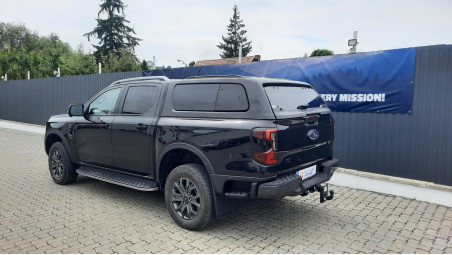 Canopy installed on Ford Ranger 2024