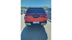 Canopy, bed liner installed on Toyota Hilux 2020