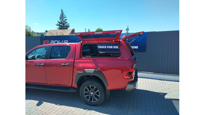 Montare hardtop si capitonaj de bena pe Toyota Hilux 2020