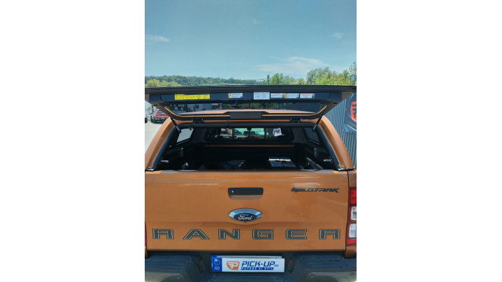 Canopy installed on Ford Ranger 2016