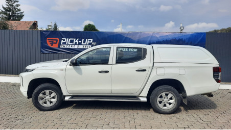 Canopy installed on Mitsubishi L200 2019