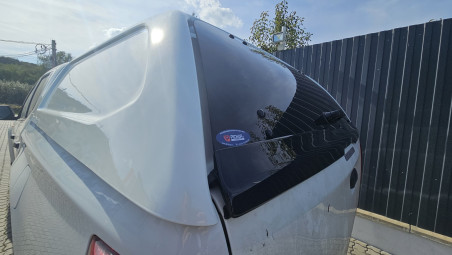 Canopy, bed liner insatlled on Mitsubishi L200 2020
