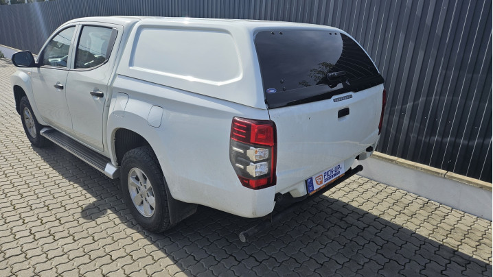 Canopy, bed liner insatlled on Mitsubishi L200 2020