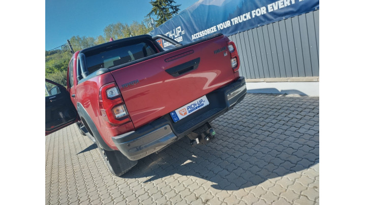 Montare rulou de bena si rollbar, carlig de remorcare pe Toyota Hilux 2020