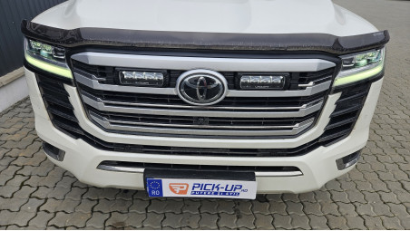Montare deflector capota si reflector pe Toyota Land Cruiser 