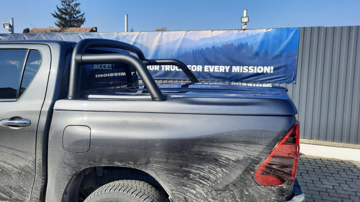 Tonneau cover with rollbar, bed liner installed on Toyota Hilux 2023