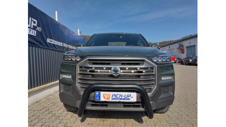 Roll Cover, rollbar, bullbar, towing hook installed on SSang Yong Musso Grand