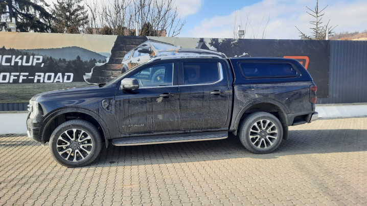 Canopy installed on Ford Ranger 2023