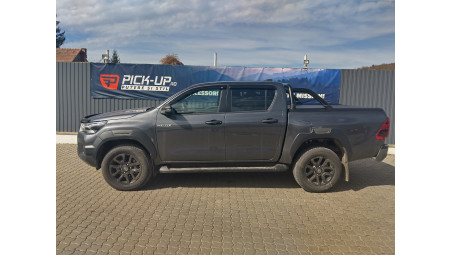 Roll Cover, bed liner, rollbar, hood guard, window visors installed on Toyota Hilux