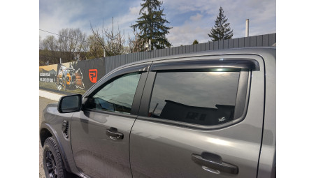 Tooneau cover, window visors, tailgate seal installed on Ford Ranger 2023