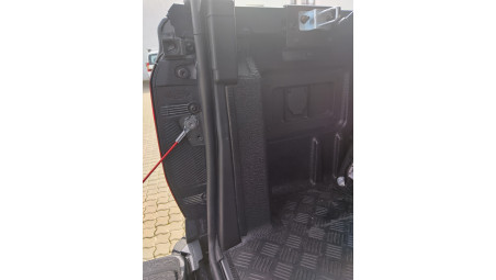 Montare capcac de bena, deflector geam, cheder etansare oblon pe Ford Ranger 2023