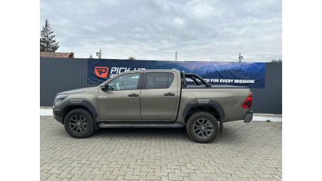 Bed liner, roll cover, rollbar installed on Toyota Hilux 2024
