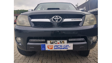 Spot Lights installed on Toyota Hilux 2014