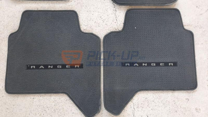 Original  Ford Ranger 2012 PU CI interior mats