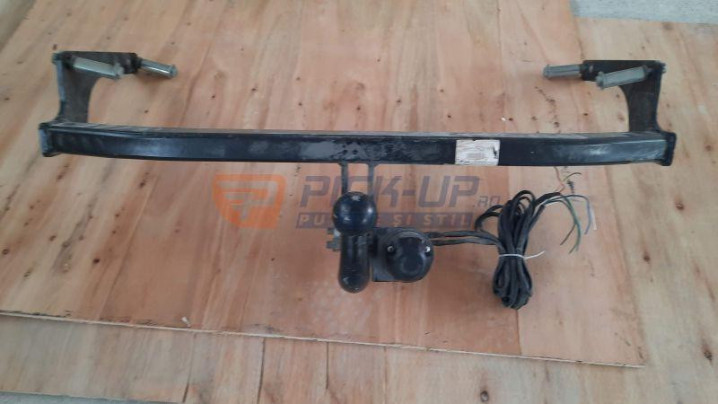 TOW HOOK  OUT DAC DUSTER BAZ