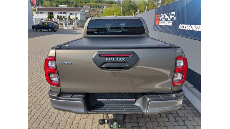 Montare capitonaj de bena , rulou de bena und multe alte accesorii pe Toyota Hilux 2020