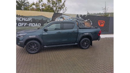Fully equipped Toyota Hilux 2023