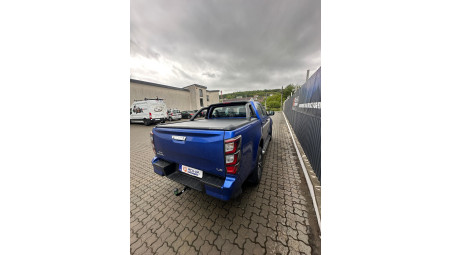 Roll cover, Bed liner, towing hook installed on Isuzu D-Max 2024