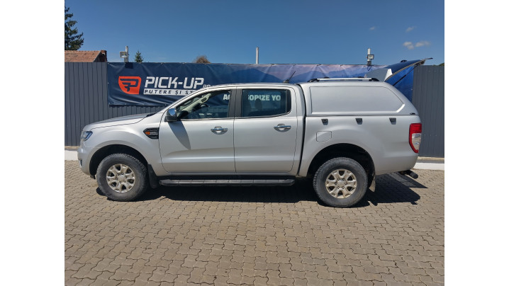 Canopy installed on Ford Ranger 2016