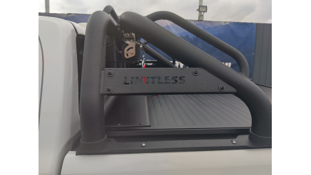 Fully equipped Toyota Hilux 2019