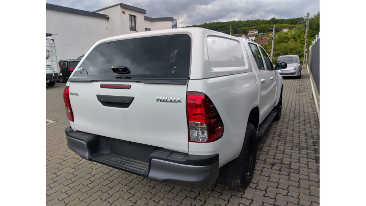 Canopy , bed liner installed on Toyota Hilux 2018