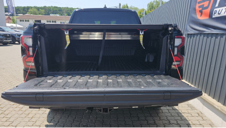 Roll cover installed on Ford Ranger Raptor 2023