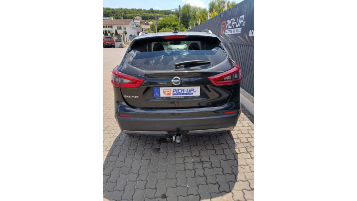 Montare carlig de remorcare pe Nissan Qashqai 2018