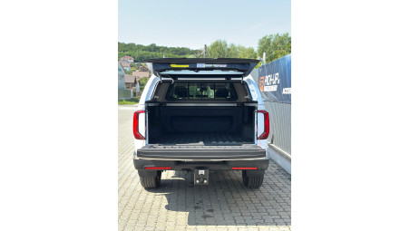 Canopy, winch-winch plate installed on Volkswagen Amarok 2023