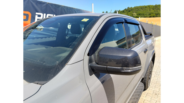 Window visors, hood guard installed on Ford Ranger 2023