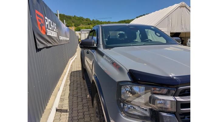 Montare deflector geam, capota pe Ford Ranger 2023