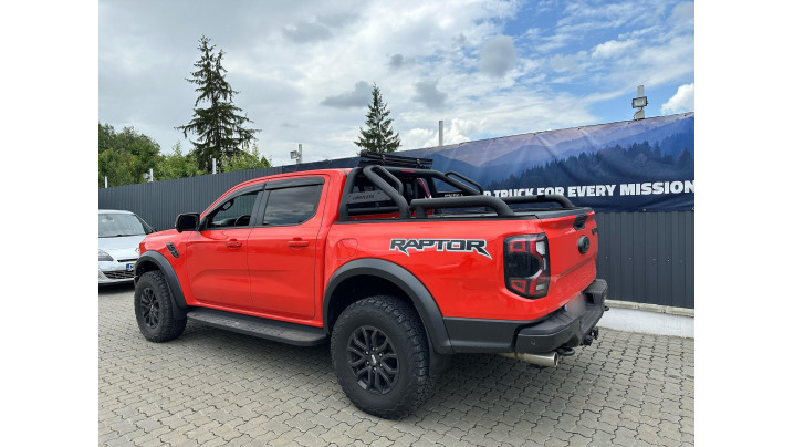Roll cover, rollbar, , ledbar installed on Ford Ranger Raptor 2023