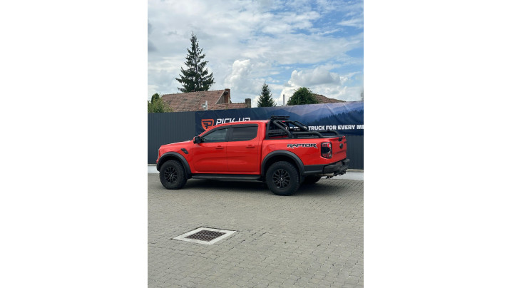 Roll cover, rollbar, , ledbar installed on Ford Ranger Raptor 2023