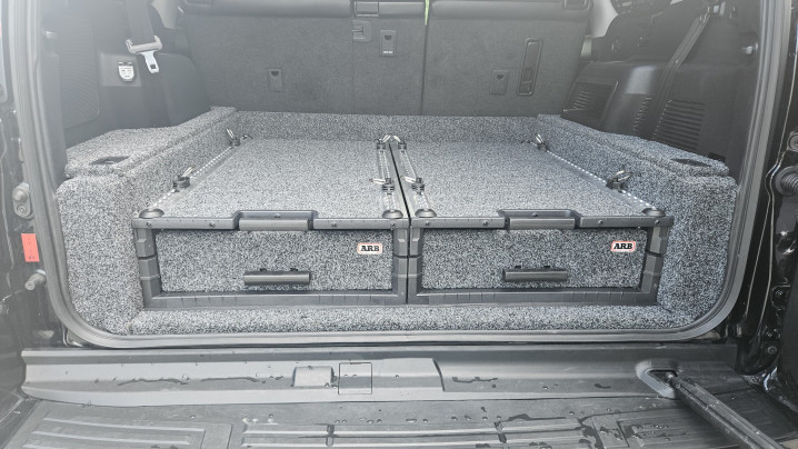 Fully equipped Toyota Land Cruiser 2018