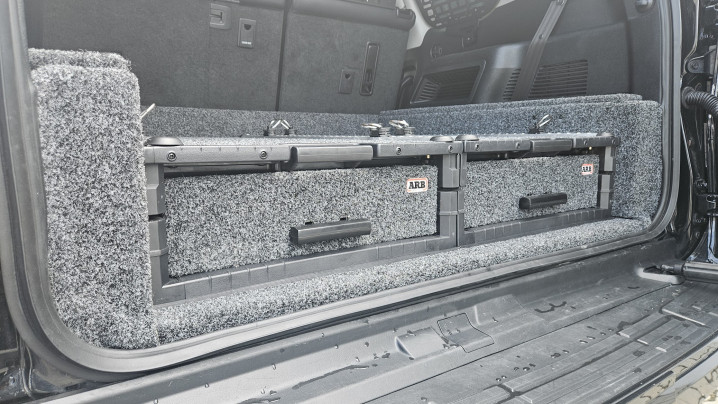 Fully equipped Toyota Land Cruiser 2018