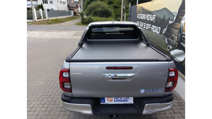 Fully equipped Toyota Hilux 2020