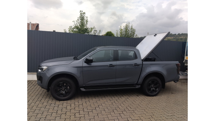 Montare Laderaumauskleidung und Laderaumabdeckung pe Isuzu D-Max 2019+