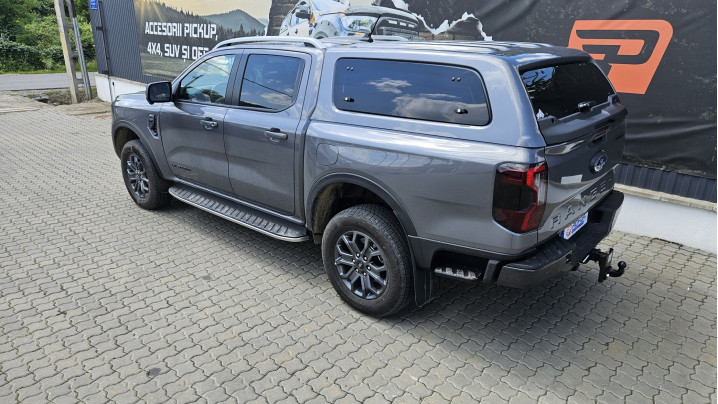 Canopy, cargo slide installed on Ford Ranger 2023