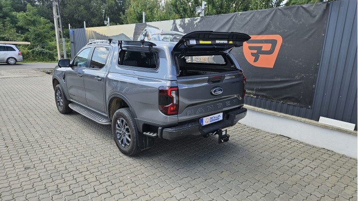 Canopy, cargo slide installed on Ford Ranger 2023