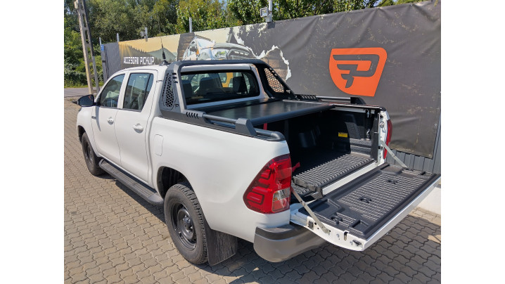 Montare rulou de bena, rollbar, capitonaj pe Toyota Hilux 2023