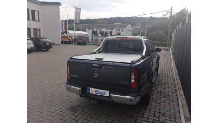 Roll cover installed on Mercedes X-Class 2018