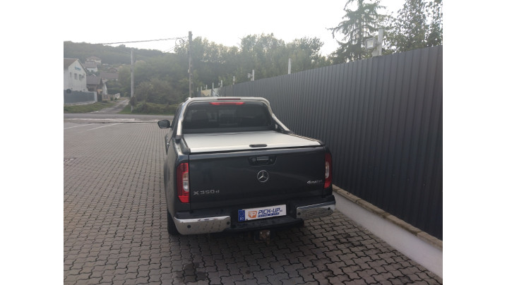 Roll cover installed on Mercedes X-Class 2018