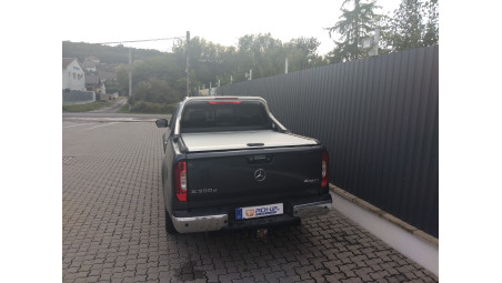 Roll cover installed on Mercedes X-Class 2018