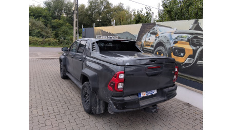 Montare inchidere de bena tip capac und capitonaj de bena pe Toyota Hilux GR Sport II
