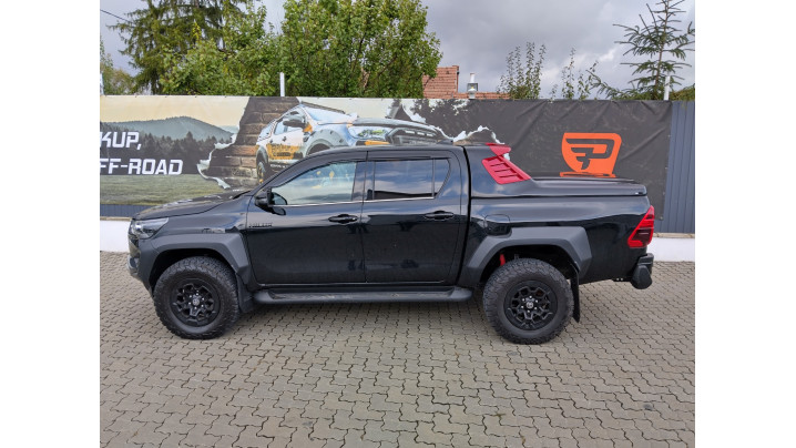 Montare închidere de benă tip capac și asistență oblon pe Toyota Hilux GR Sport II