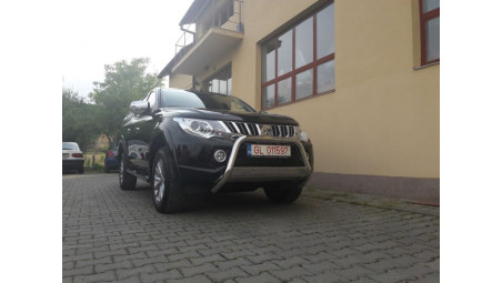 BULLBAR MED 390 MIT L200