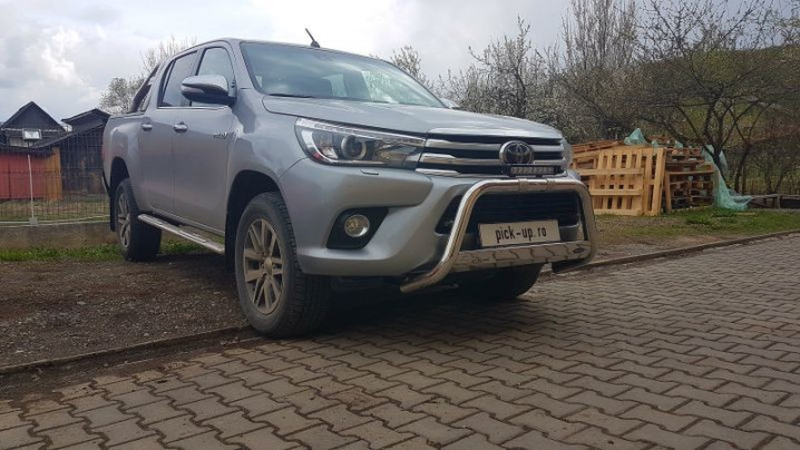 Bullbar Med 410 Toy Revo