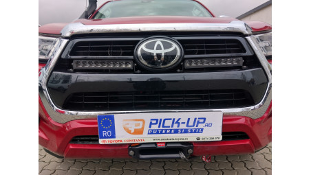 Fully equiped Toyota Hilux 2023