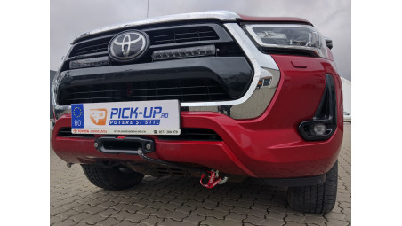 Fully equiped Toyota Hilux 2023
