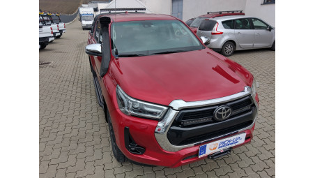 Fully equiped Toyota Hilux 2023